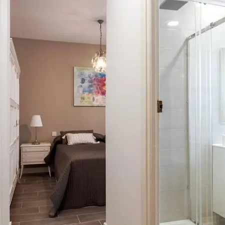 Apartment Sensacional Junto A Palacio Real By Batuecas *