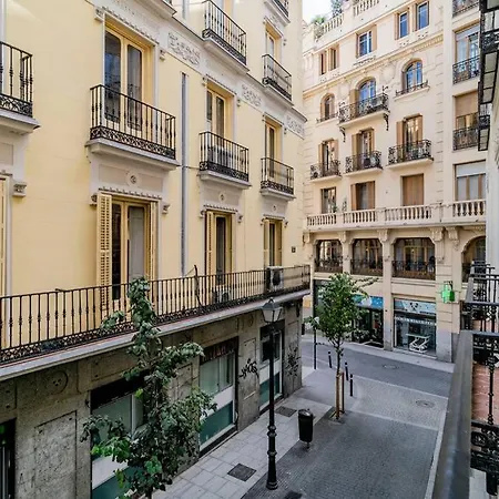 En Centro De Madrid, C/infantas 1-3 By Batuecas Apartamento Madrid