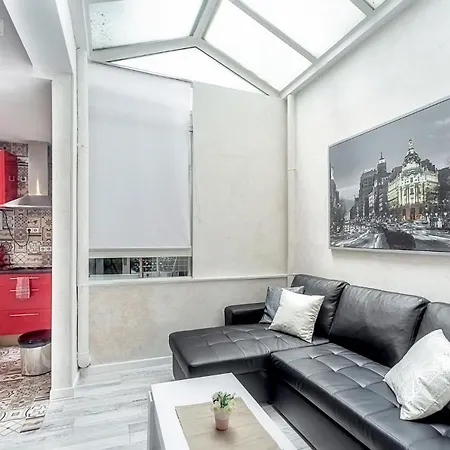 Apartment En Las Nubes De Atico En Calle Fuencarral Fnc22a1