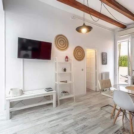 Apartment En Las Nubes De Atico En Calle Fuencarral Fnc22a1 Madrid