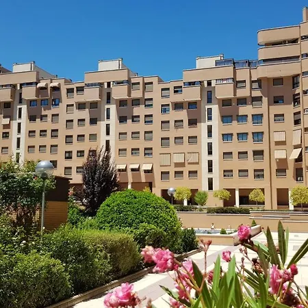 Residencial En Alquiler De Corta No Turistico *