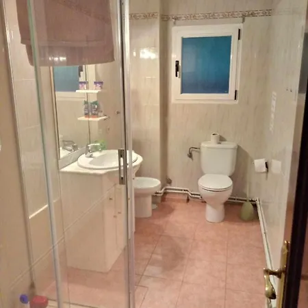 Residencia 12 Octubre Bed & Breakfast