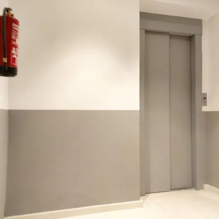 Nuevo Y Reformado Al Lado De La Gran Via Madrilena