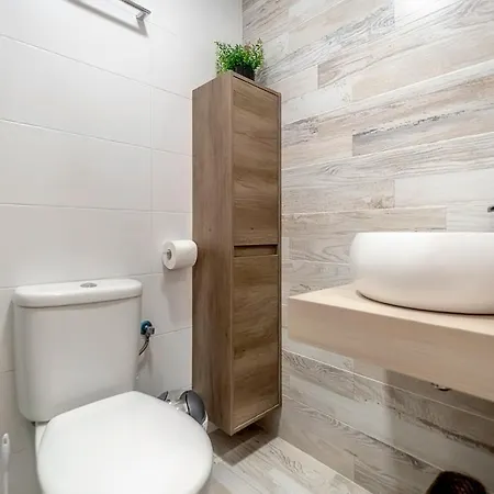 Apartment En Las Nubes De Atico En Calle Fuencarral Fnc22a1