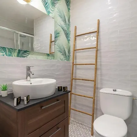 Dobohomes - Ona