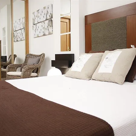 Apartamento Wootravelling Plaza De Oriente Homtels *