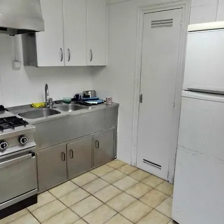 Residencia 12 Octubre Bed and breakfast
