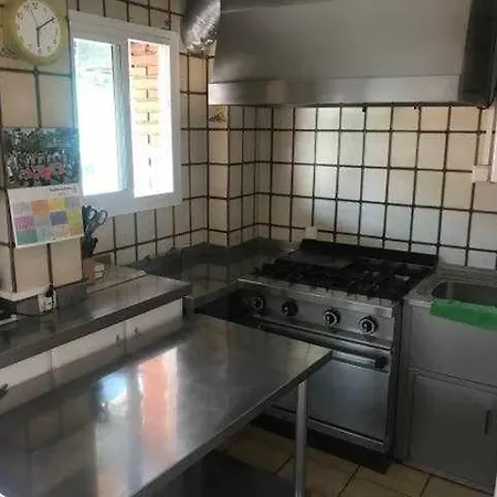 Residencia 12 Octubre Bed and breakfast Madrid