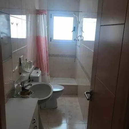 Residencia 12 Octubre Bed and breakfast Madrid