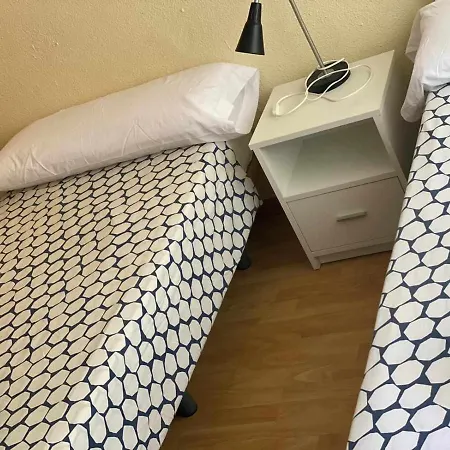 Bed and breakfast Residencia 12 Octubre *