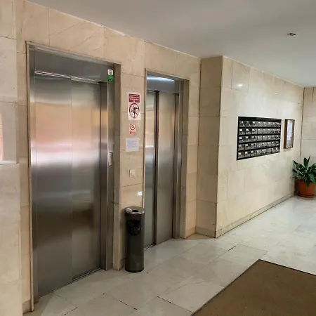 Torr Zona Caja Magica, Hospital 12 De Octubre - Con Garaje Gratis מדריד