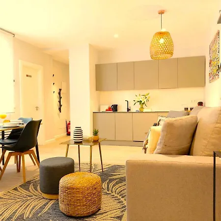 Nuevo Y Reformado Al Lado De La Gran Via Madrilena Appartement Madrid