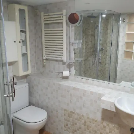 Deluxe Barajas Apartment