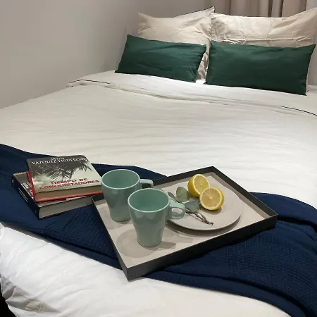 Edsam Black Appartement *