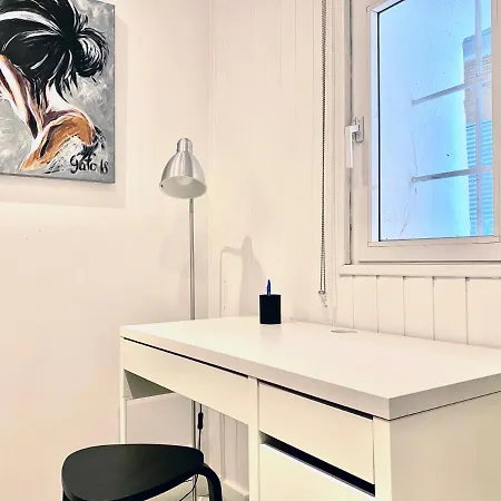 Paseo Del Olmo Apartment *