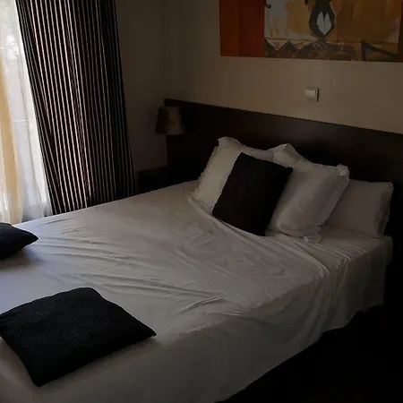 Hostel Thc Tirso Molina *