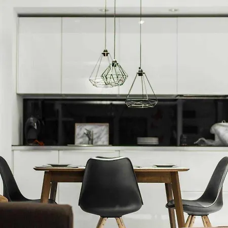 Esperanza Modern & Luxury Space Near Plaza Mayor Apartman