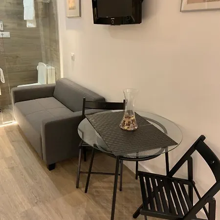 Moderno Y Funcional En El Centro-el Rastro