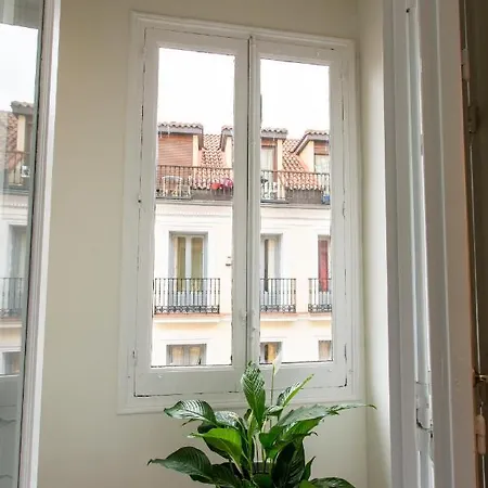 Manuela By Gaiarooms 2* Madrid