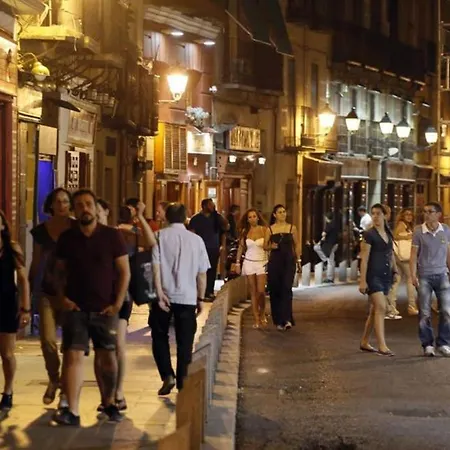 Moderno Y Funcional En El Centro-el Rastro