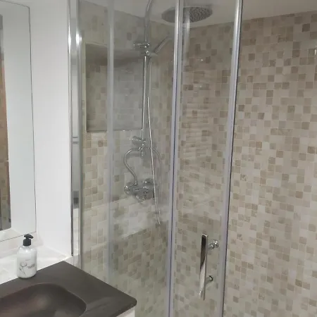 Deluxe Barajas Apartment Madrid