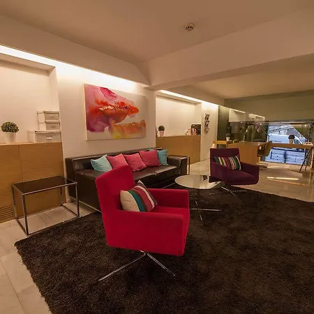 Apartosuites Jardines De Sabatini 3*