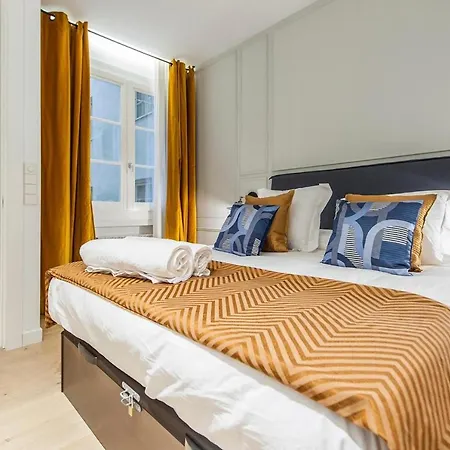 Hauzify I Salamanca Apartment