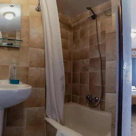 Casa De Huespedes Carabanchel By Vivere 2*