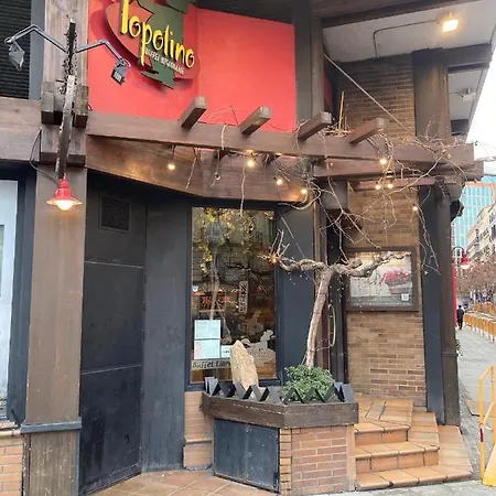 Centrico, Gran Via Sol Plaza Mayor * 마드리드