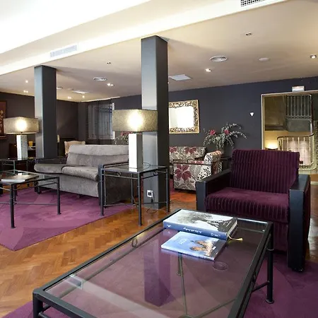 Moderno Puerta Del Sol Hotel