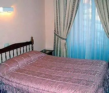 Guest house Gallardo 3*