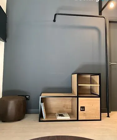 Aparthotel Limehome Calle De La Madera - Digital Access 3*