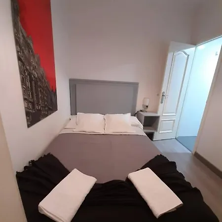 Ch Lumiere Guest house Madrid
