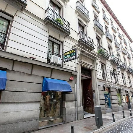 Castilla Ii Puerta Del Sol Pensión