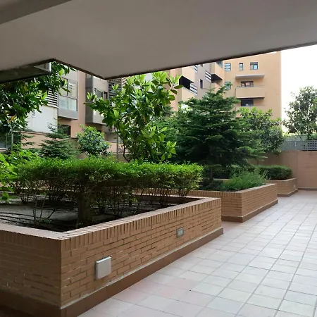 Apartamento Nuevo Cerca Del Autobus Y Metro Con Piscina