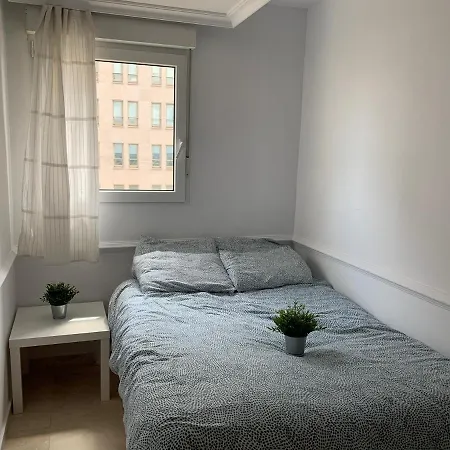 Apartment Pisos Con Piscina De Temporada Corta Madrid