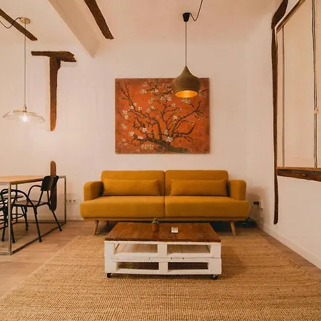 Charming Design Reina Sofia