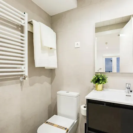 Hostal Blasco de Garay 61B