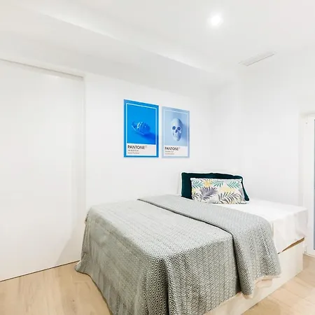 Hostal Blasco de Garay 61B * Madrid