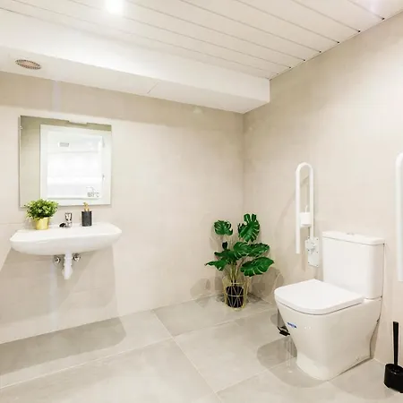 Hostal Blasco de Garay 61B
