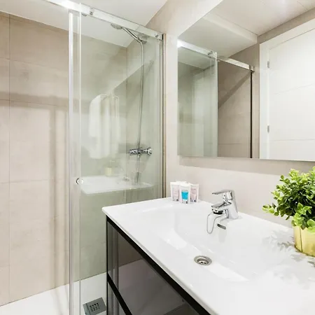 Hostal Blasco de Garay 61B Hostal