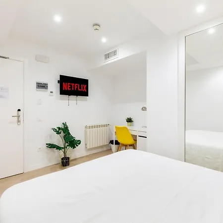 Hostal Blasco de Garay 61B Hostal *