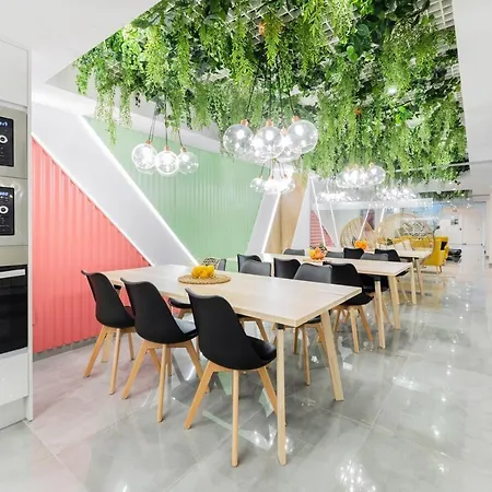 Hostal Blasco de Garay 61B Hostal Madrid