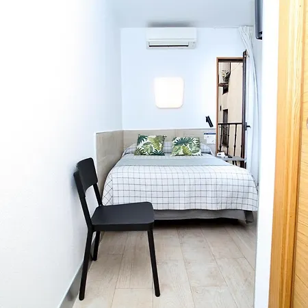 Castilla Ii Puerta Del Sol Гостевой дом