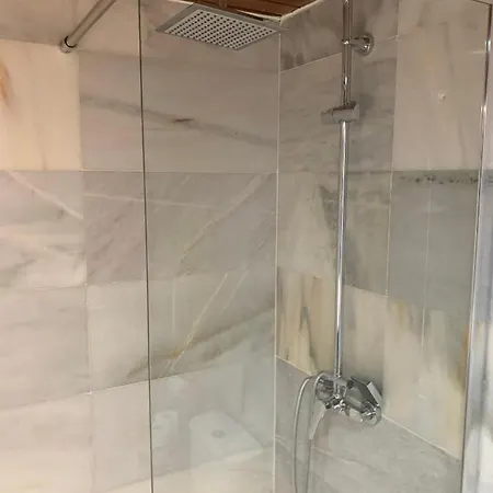 Pisos Con Piscina De Temporada Corta *