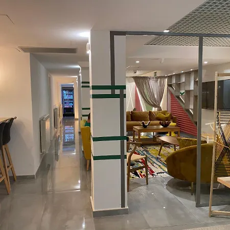 Hostal Blasco de Garay 61B * Madrid