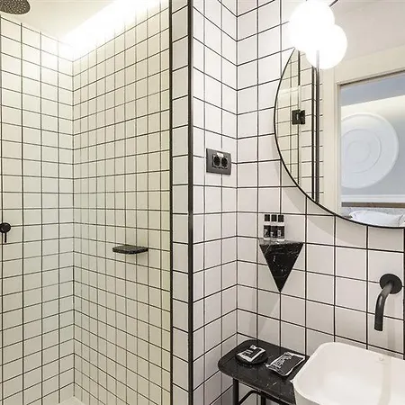 One Shot Fortuny Hotel 4*