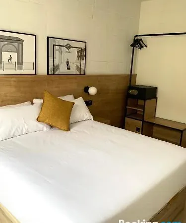 Limehome Calle De La Madera - Digital Access 3* Madrid
