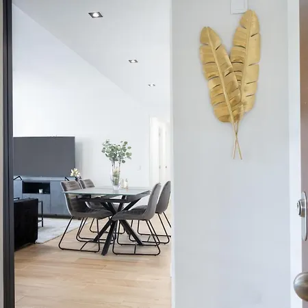Edsam Black&grey Apartment Madrid