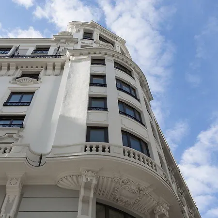 Hotel Pestana Cr7 Gran Via 4*